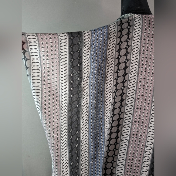 OS Geometric Stripe Kimono-NWT - Picture 6 of 7